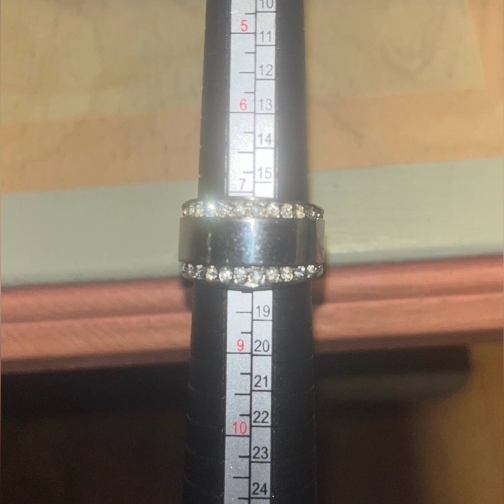 Silver Plated Ring With CZ Diamonds Size 8